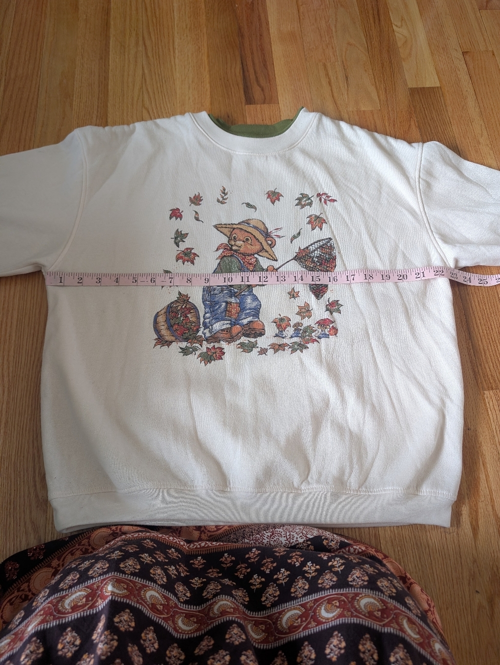 Vintage 90s Fall Autumn Leaves Bear Grandmacore Double Collar Sweatshirt Size L - Picture 6 of 6